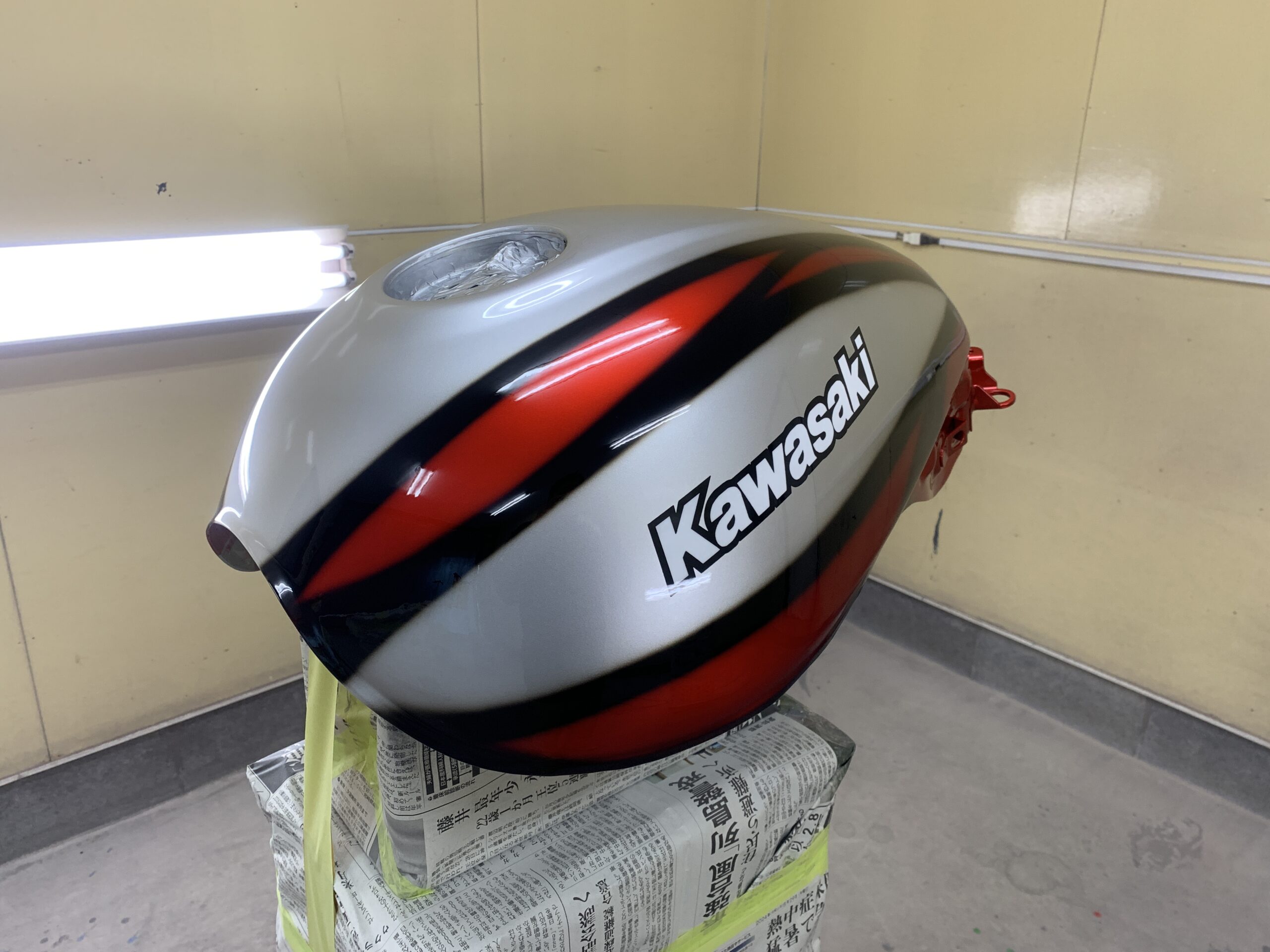 ?【Kawasaki Z900RS】魅せるカスタムペイント！エアブラシで 
